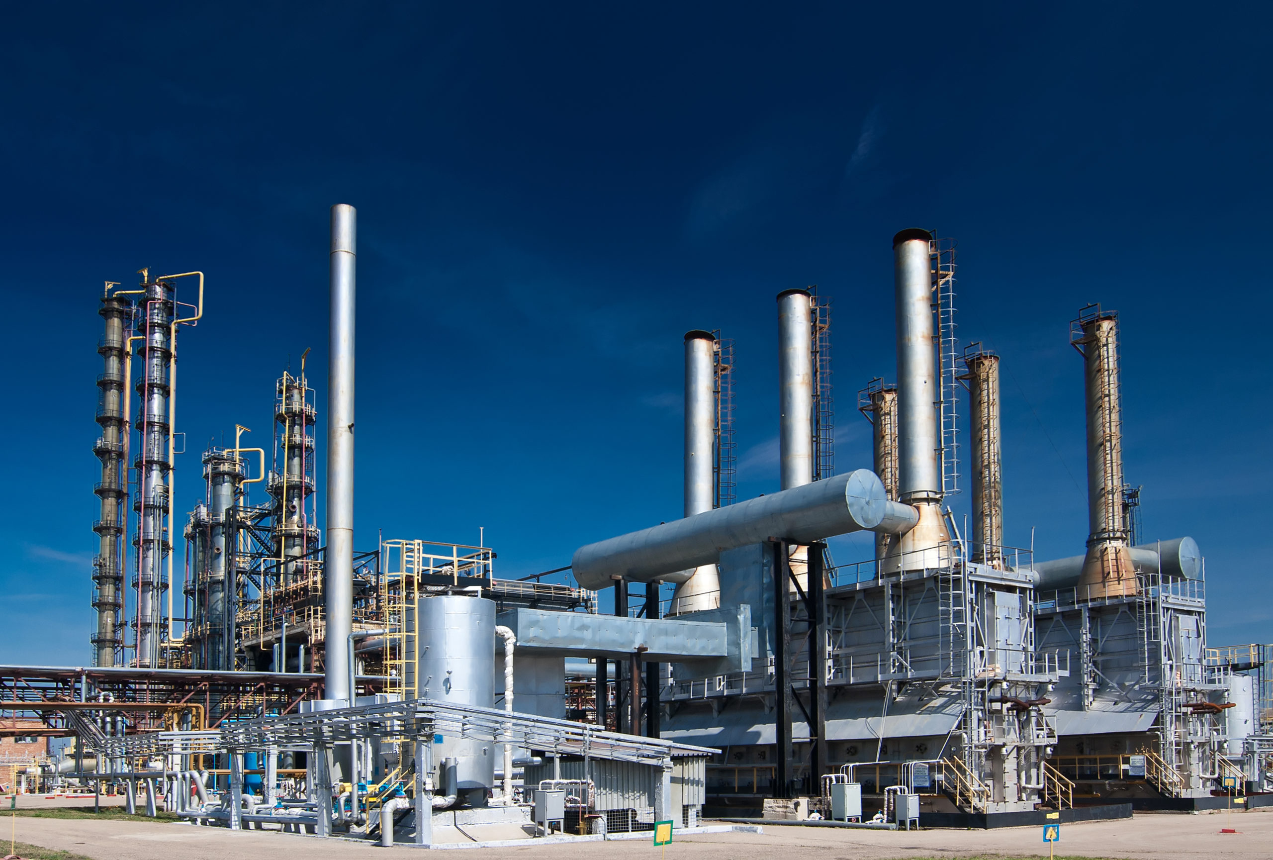 gas processing factory
